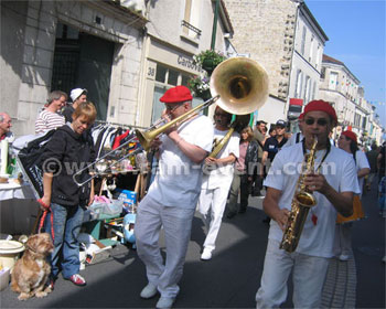 LA FANFARE